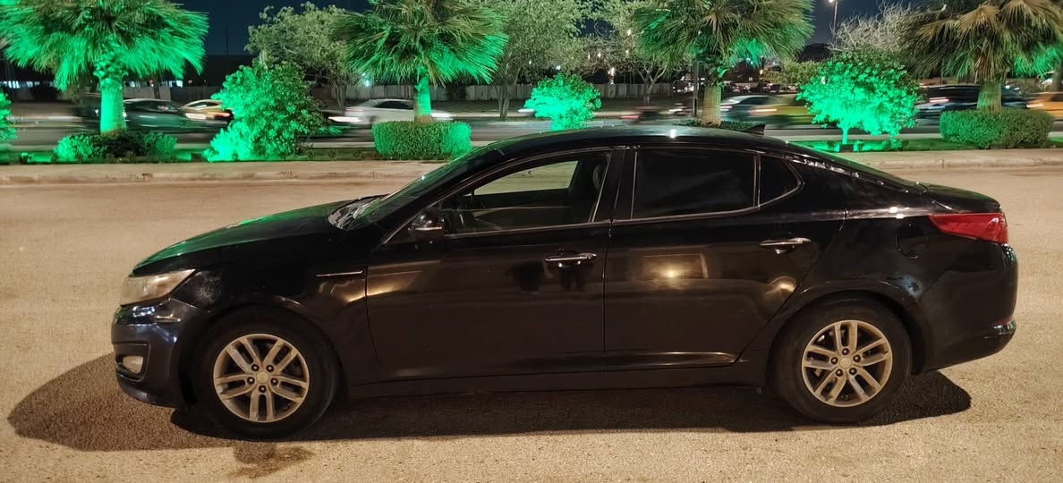 السلام عليكم
كيا اوبتما ٢٠١٣ أمريكي ٢٤٠٠ رقم بغداد
بيع مستعجل السعر ٨٠ ورقة
بنيد مبدل شركه ، باب السايق صبغ، جاملغ خلفي جارد 
التفاصيل / ***********
