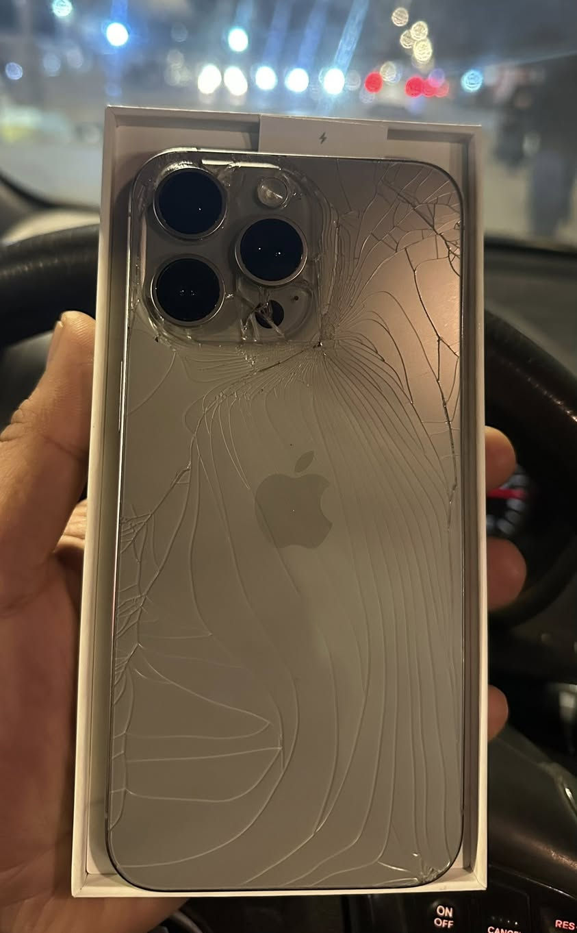 ايفون 15 برو ماكس ماستر
ذاكره 256 بطاريه 87
بلادي ممفتوح فقط الضهر مفطور
السعر 850 نهايته مكاني بغداد الشعله
***********
