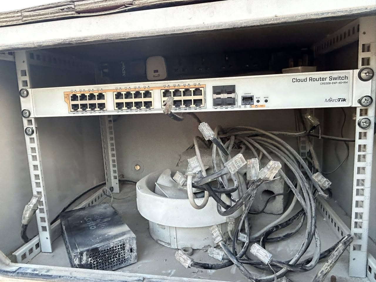 (((وجبة غراض جدًا نظيفة)))
سكتر ubnt 120° عدد 14 سعر القطعة 55 الف
912 عدد 13 سعر القطعة 35 الف
كلاود crs 328 (بور وداتا) السعر 375 الف
راك خارجي بلوستورم 6u السعر 35 الف
بورسبلاي Nexxt السعر 15 الف
سيار راك السعر 10 الف
بغداد / الاعلام / الري
التواصل خاص او على الرقم :
***********
يتوفر توصيل كافة المحافظات
