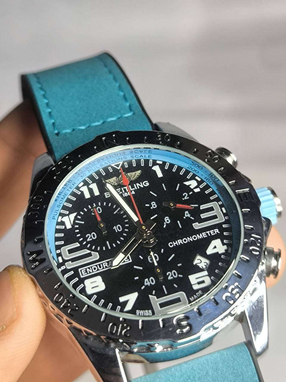 ساعة من ماركة برتلنغ Breitling
تحفة فنية 
مصممة للطيارين الحرفين والقباطن
مكينة كوارتز ستوبوج (جميع السناتر شغاله)
هيكل ستانلس ستيل طوق ارقام حفر
ميناء فخمة مزودة بمنفذ تاريخ فول لامينوس
زجاج معدني ضد الخدش
مقاومة ماء وغبار 
جلد شاموا مميز مبطن ربل
الساعة مختمة بالكامل 

ملاحظة ؛- متوفر قطعتين فقط
 
السعر : 35 ع اول تم
 للحجز والاستفسار يرجى مراسلة الصفحه


**إذا كنت صاحب هذا الإعلان وتريد حذفه لأي سبب، رجاءا أرسل رسالة إلى الدعم الفني**