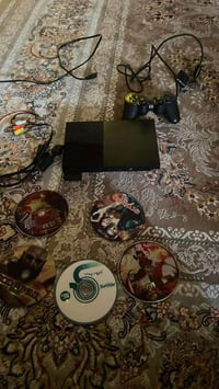 بلايستيشن ٢ • نظيف • مع ٥ سي دي