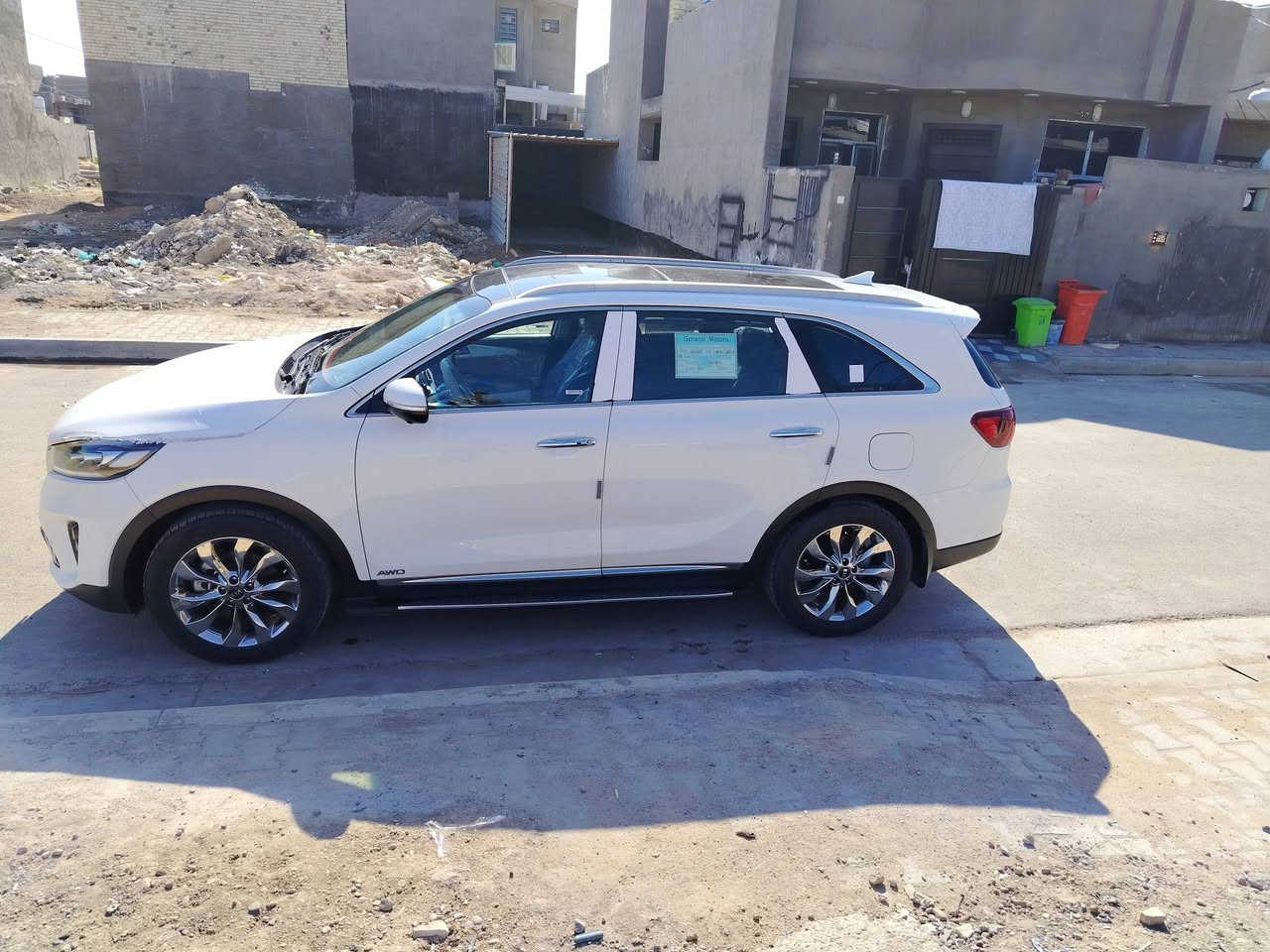 سلام عليكم سورنتو للبيع ٢٠٢٠فول واحد على واحد ماشيه ١٤ الف حقيقي مكفوله كفاله عامه ب٣١٠  *********** او***********
