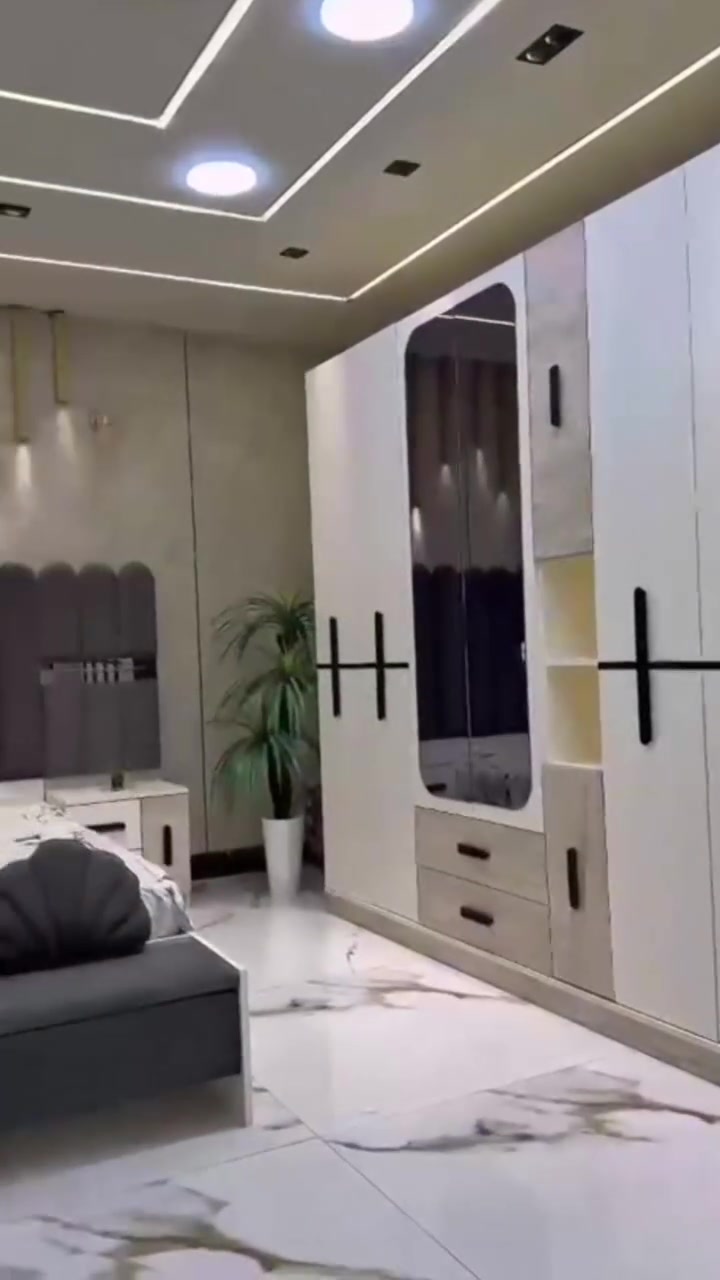 موديل         حور          الجديد
*10 قطع*      

*كنتور وملحق           320*
✅ السرير مخزن 
✅ الشازلونه مخزن  *3 قطع* 👉
✅ برغي وجوي حديد
✅ ضهر بلوك بالكامل 
✅ شغل ممتاز 
✅ المصنع الأصلي
✅ قياسات ضخمه 
🎁 طابوريه مخفيه
☄️ إناره في كل أجزاء الغرفه

مليون و 500 الف

توصيل بغداد مجانا 
اطراف 20 الف 
محافظات 100 الف


**إذا كنت صاحب هذا الإعلان وتريد حذفه لأي سبب، رجاءا أرسل رسالة إلى الدعم الفني**