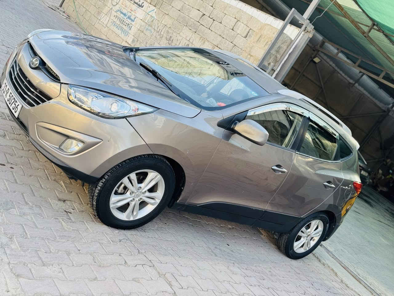 سلام عليكم (بيع او مراوس حسب قناعة)
ماشية 136

توسان 2011 امريكي كفاله عامه من صبغ فقط البنيد 

بدون ايرباك بدون دواخل بدوان شاصي 

مكينه دوش 2000 مواصفات نص فول 

كير مكينه مكفوله تخم تاير جديد قبل سبوع مشدود صدرها 80‎%‎ غرفتها 90‎%‎ 

رقم بغداد انكليزي تحويل مباشر 

مكانها بغداد 

للاستفسار على الرقم 

***********
