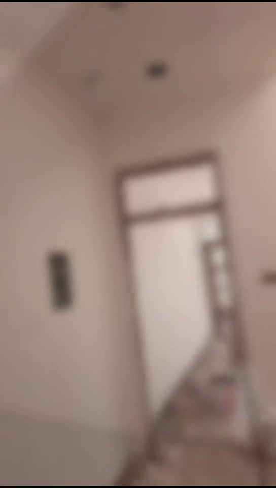 ***********
