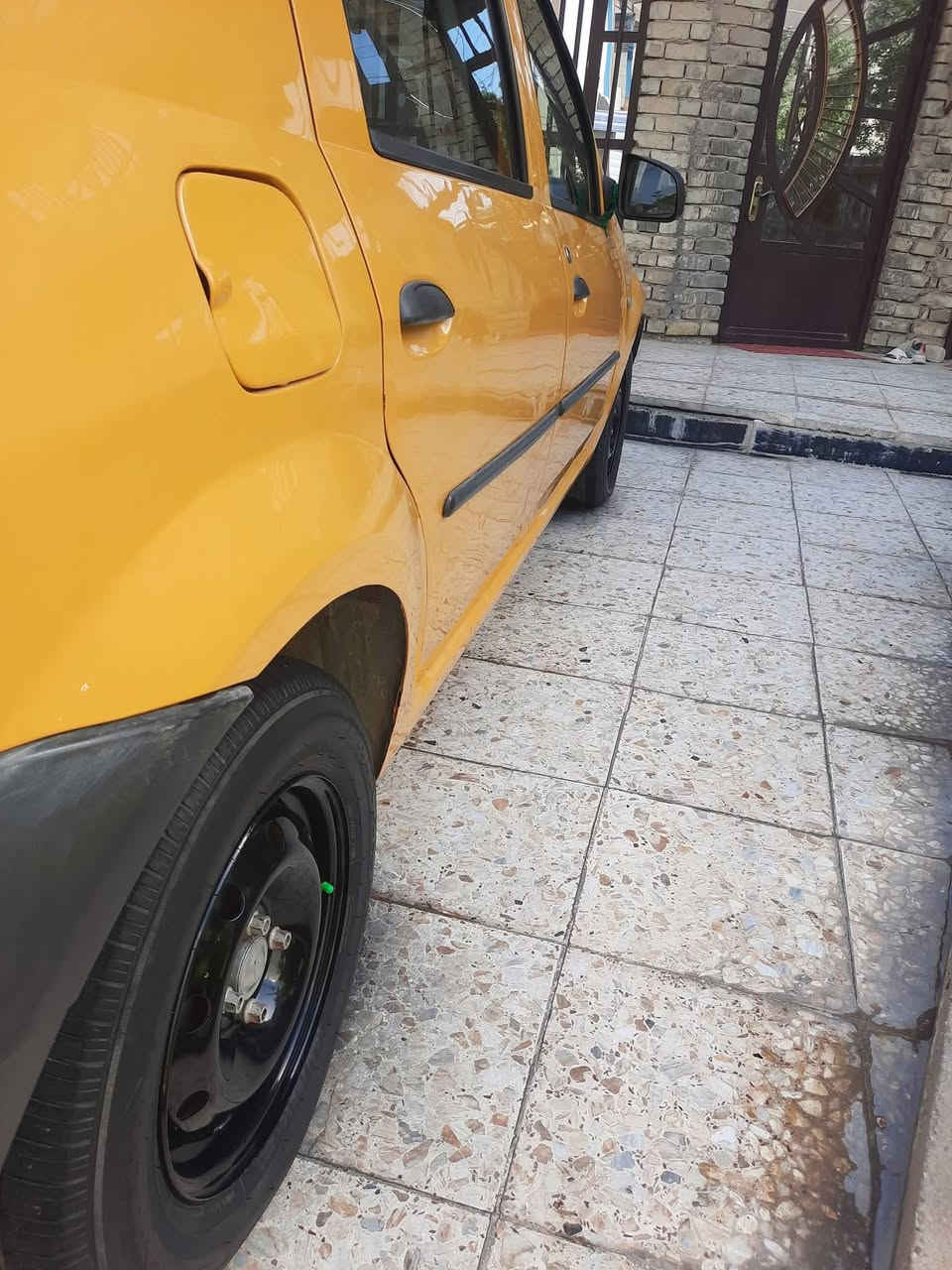 سلام عليكم رينو موديل ١٣ بغداد انكليزي بسمي هيئة غرامة صفر تحويل مباشر عقد مروري سيارة جاهزة باور كير مكينة تبريد طخم تاير صدر جديد دوشمة جديدة سعرها 47  هاتف *********** بي واتساب وماسنجر مكاني بغداد بيع او مراوس
