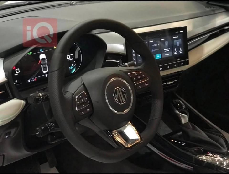MG 5 Plus موديل
استلام من الوكاله

لون أبيض  🤍

مرقم بغداد 

المحرك 1500 تنفس طبيعي

تبريد قطعتين خلفي +امامي

مثبت سرعه 

اوتو هولد

انارة ترحيب

بصمة تشغيل وبصمة ابواب(سائق)

شاشة وسطية جبيرة 

شاشه ابل كار بلي واندرويد

اشاير بالمري

حساس ضغط الاطارات

حساسات خلفية

تحكم ستيرن 

هاند بريك بصمة 

السياره ماشيه 7 الف وشويه

 السعر 115$

بغداد حي العامل

***********

للتواصل واتساب
