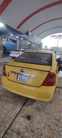 موديل ٢٠١١ • كير عادي • كشنات جلد
