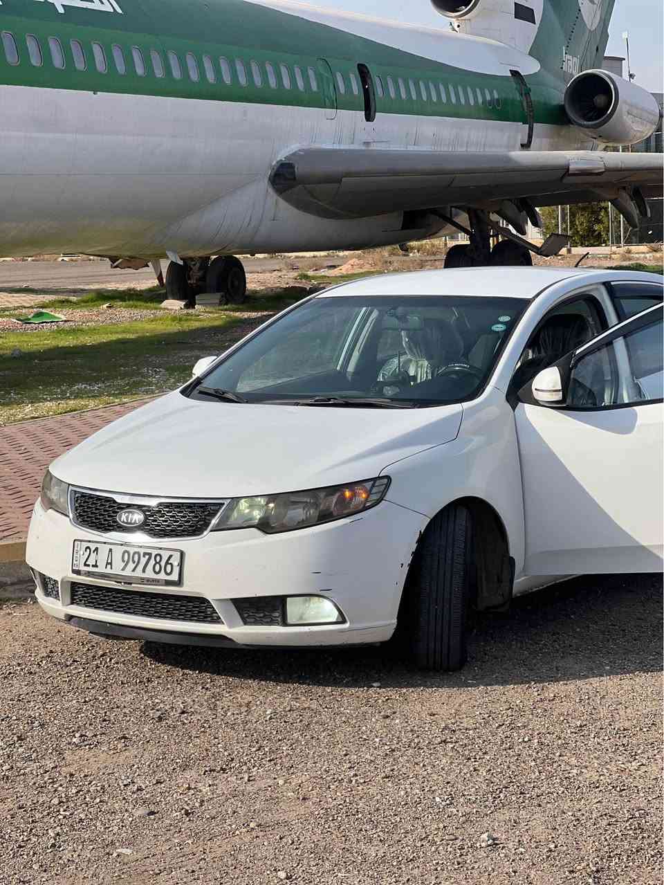 ⸻

🔴 للبيع كيا سيراتو 2011 🔴

🚗 الموديل: 2011
⚙️ المحرك: 1600 سي سي
⛽ الوقود: بنزين + غاز (نظامين شغالين تمام)
🛞 التايرات: جدد
🔋 البطارية: جديدة
🎨 الصبغ: بيها 3 قطع صبغ بصفحة السايق
🔩 حدادية الصدر: 80‎%‎
تحكم ستيرن جهتين 
شفتات ستيرن 
تدفئه وتبريد 
السعر :90$ وبيها مجال بسيط 
السيارة باسمي تحويل مباشر بغداد, العراق


**إذا كنت صاحب هذا الإعلان وتريد حذفه لأي سبب، رجاءا أرسل رسالة إلى الدعم الفني**