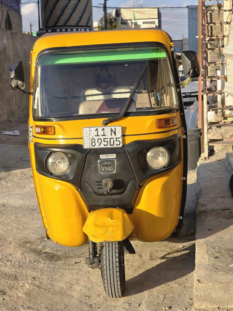 تكتك مديل واحد وعشرين كفاله عامه جديده من محرك من كشر خاس مابيه عده الي بصوره السعر 8..250  .......*********** بسمي سنويه
