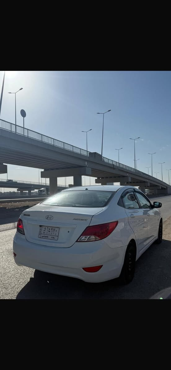 السلام عليكم
اكسنت موديل 2013 
خليجي السعر 88بيها مجال بسيط
***********
