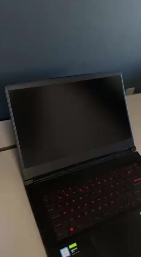 السلام عليكم

لابتوب MSI بمواصفات التاليه :

المعالج : i7-9750H

GPU: GeForce GTC1660Ti/6GB

التخزين : 512SSD

Ram: 16 GB DDR4 (32GBتم تطويره الى )

الشاشه : IPS 120hz 15.6 inch

باقي مواصافات موجوده بالصور

اللابتوب بي عيب بسيط، من تصير الشاشه سوده يظهر لون باهت مثل مربع بسيط  فقط عند عرض اللون الاسود. باقي الالوان والتجارب في اللعب لن يظهر ولا ياثر على الاداء 

العيب موضح في الصور

السعر 550 الف

تواصل واتساب ***********

