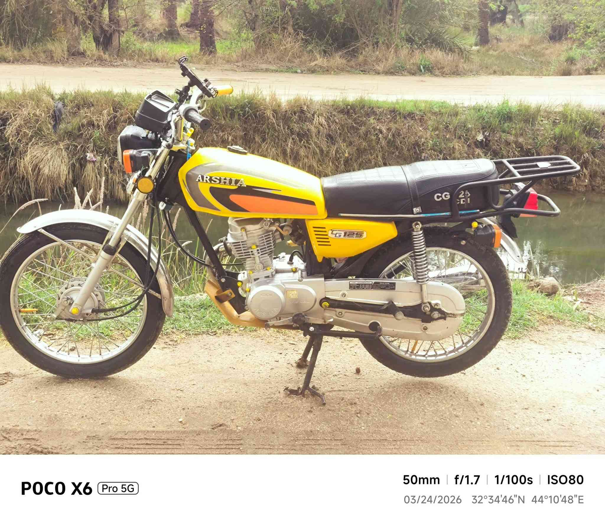 سلام عليكم دراجه ارشه للبيع اوراق سكنر كهرباءيات شغاله سوبايه طابقين سوده دراج شوفت عينك مكينه ما مفتوحة وناعمه ما بيهه اي نقص مكاني كربلاء طويريج السياحي السعر 550وبيها مجال حك الجيه رقمي 0774807 6826
