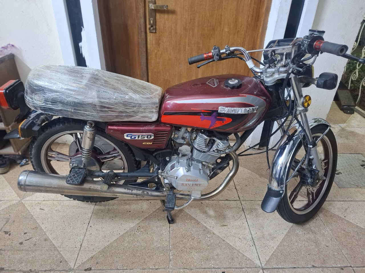 السلام عليكم دراجه ايرانيه شغاله مابيهه نقص نكره سلف ونكره هندر  محرك مامفتوح سعرهه٤٥٠ وبيهه مجال لاتصال  ***********
