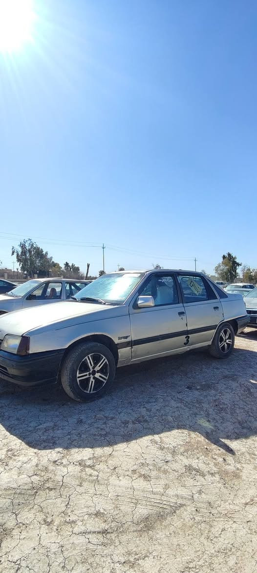 متاح كاديت للبيع 
موديل 1991
***********
