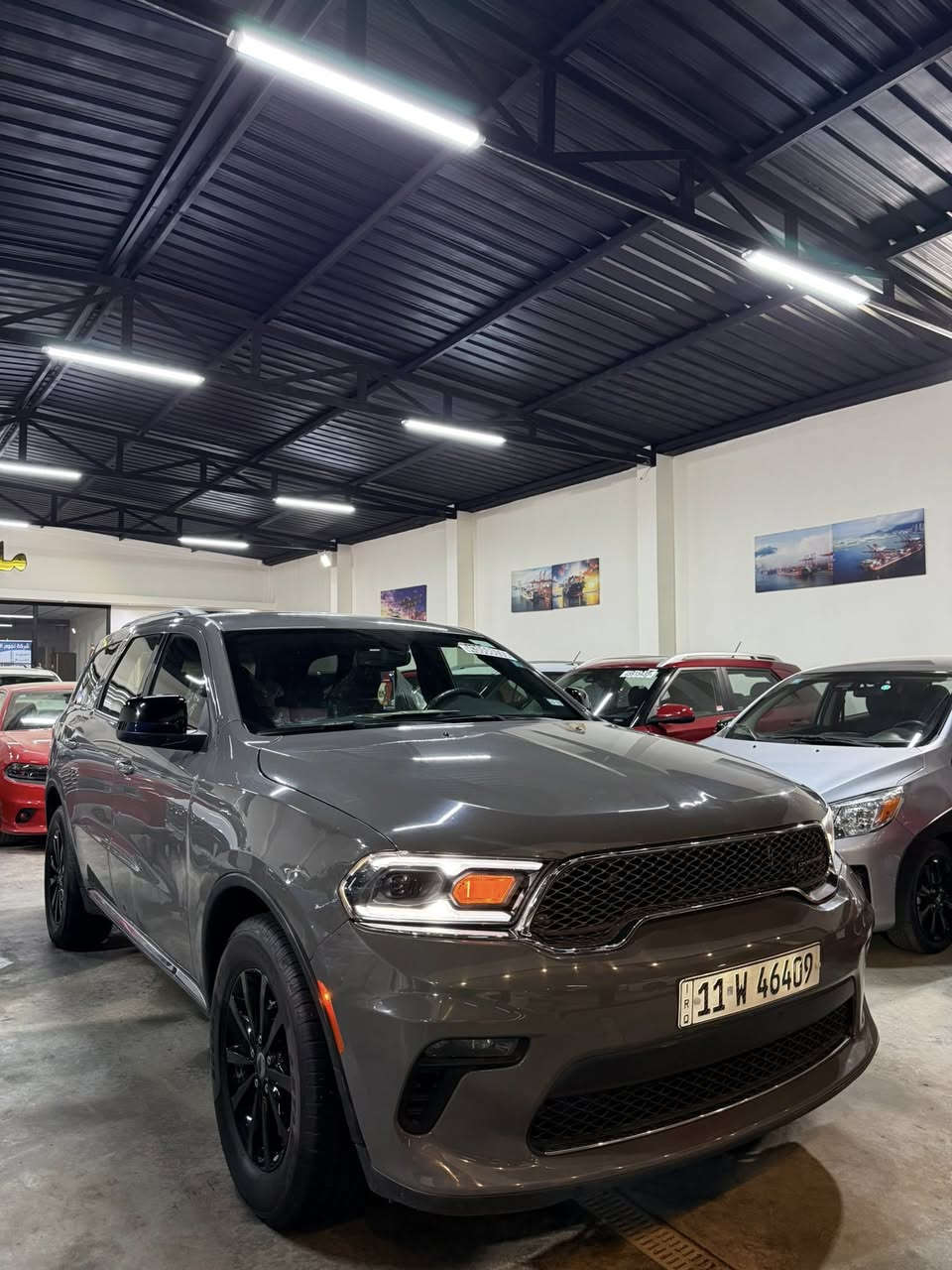 متوفر داخل صالة عرض شركة ( نجوم السواحل ) ✅
دوج دورنكو 2023 SXT PLUS 
حادث السياره گما موضح بالمنشور 
بدون تبديل + بدون صبغ + بدون أيرباك 
بارد بين الجاملغ والباب فقط ( جاملغ جهة اليسرى كلير امريكا ) 
1-بصمة تشغيل +تشغيل عن بعد + بصمة أبواب 
2- مقاعد جلد 
3- داخل أحمر 
4-مقعد السائق كهرباء 
5-مقاعد أمامي تدفئه 
6-ويلكب اسود  
7-تحگم سترين
8- رادارات جانبيه 
9- كامرا دواره 360 
10- ستيرن تدفئة 
معروضه 285 بيه مجال بسيط 
زورونا الى موقع الشركة 
بابل _حي الطياره _قرب شركة آسياسيل 
او الأتصال ع الأرقام التاليه 👇👇👇
*********** / محمد الحميري 
*********** / علي الجبوري
