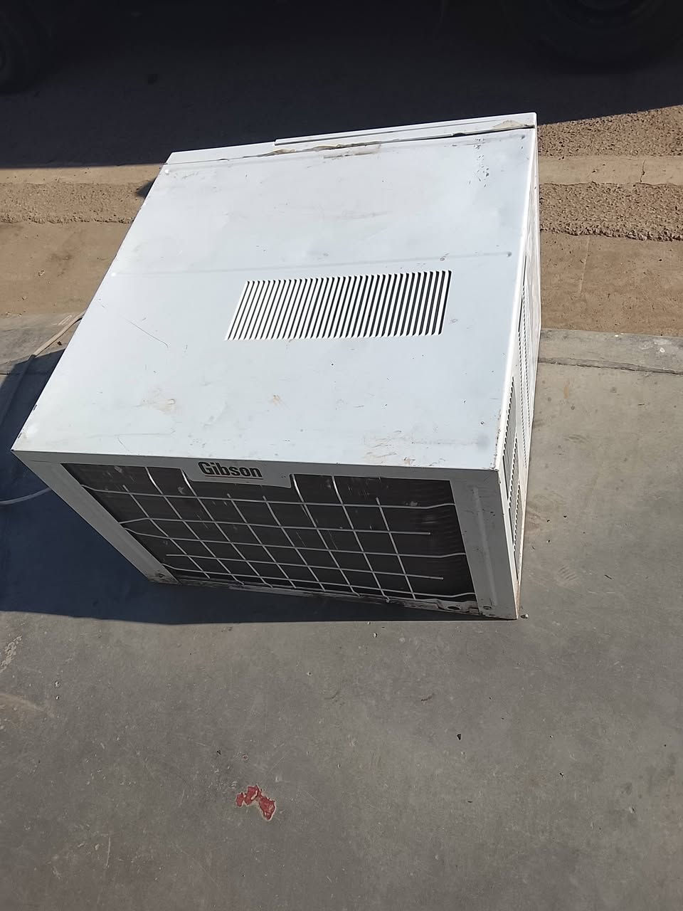 مكيف اخو الجديد نظيف كلش مستخدم قليل سعر 250
***********
