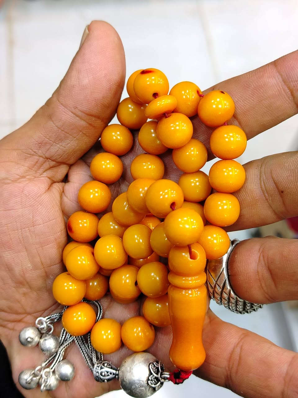 للبيع سبحه لندني اصل كركوشه فضه الف نضيفه السبحه كلش توصيل اي مكان السعر خاص مراوس راوس


**إذا كنت صاحب هذا الإعلان وتريد حذفه لأي سبب، رجاءا أرسل رسالة إلى الدعم الفني**