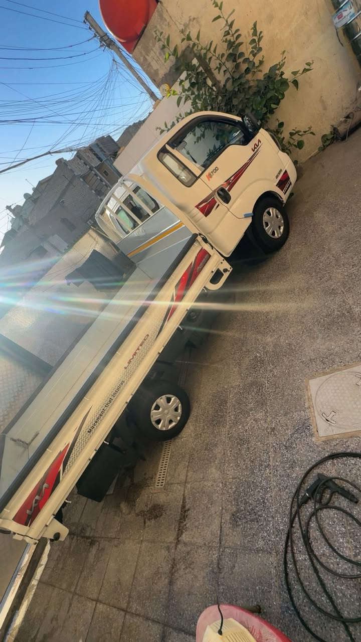 السلام عليكم
كيه 2700. للبيع  مديل 2024  
رقم بغداد مشروع وطني تحويل ثاني يوم 
فول مواصفات   جامه خلفيه تنفتح 
بيها صبغ كد شبر ب الربع اثر طخه بسيطه  
ماشيه 45 الف 
السعر 154$ وبيها مجال بسيط 
مكاني بغداد الشعب  
***********
