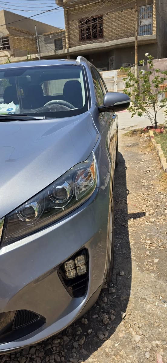 السلام عليكم
كيا سورنتو 2020
4 سلندر 2400cc
طبعا 4 ويل درايف 
رقم بغداد 
7راكب السياره
حادثهة فقط دعاميه اماميه
و بيهة ملاحضه بالباب الخلفيه جهة اليسار موضحة بالصور
صور الحادث موجود 
السياره ماشيه 
34000
بحاله الزيرو سياره جديدة جدا 
المواصفات 
رادار جانبي
تحكم ستيرن
شاشة كبيره تدعم الكار بلي و الاندرويد اوتو
٤ جامات كهرباء اوتو 
حساسات خلفيه +كامرة رجوع بلاديات
اشاير بالمري 
و باقي التفاصيل المعروفه
السعر عند الاتصال او المراسله واتساب 
سعر مناسب بالنسبه السياره جديدة 
***********
***********
