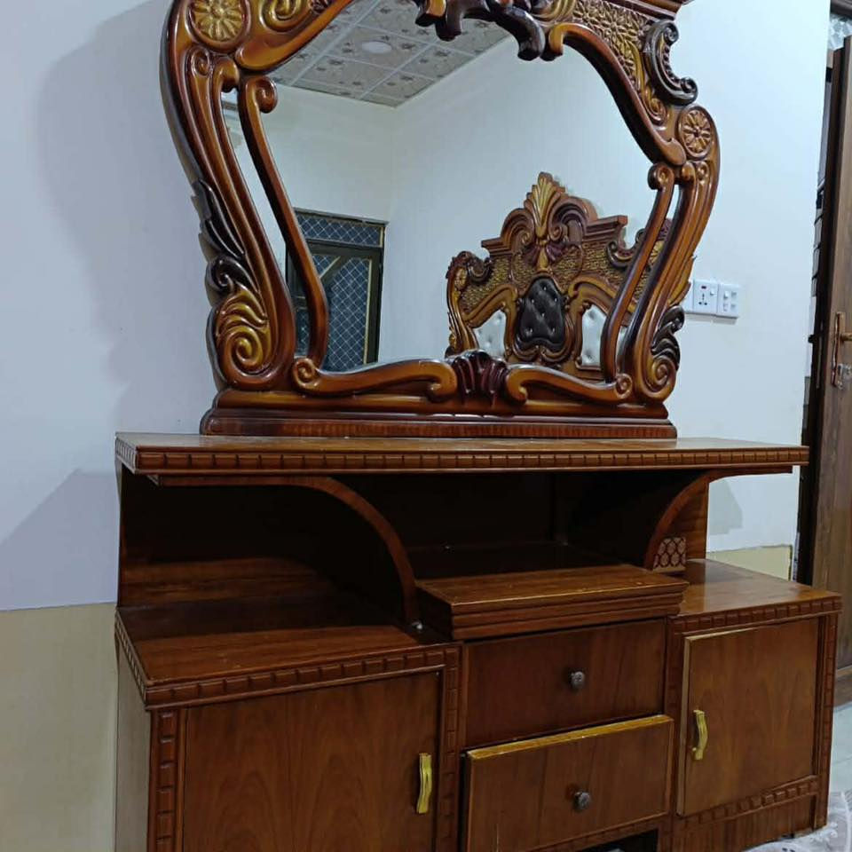 غرفة نوم للبيع نجارة عراقي تكمة
المكان ديالى دلعباس 
للأستفسار رقم ***********
