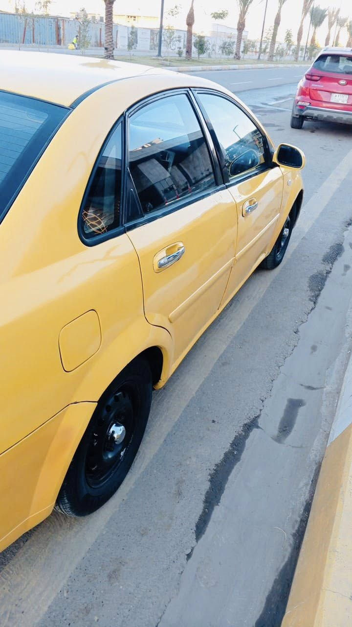 سلام عليكم 
دايو لاستي موديل 2007 رقمه قادسيه الدولي الجديد 
مواصفاته كشنات جلد
تحكم استيرن 
شاشه كبيره 
كشنات تدفئه 
حساسات خلفيه 
كامره دواره 
كير جديد مصار شهر من شديته
مكينه لا تبخير ولا تنقيص
مكاني بغداد حي الاعلام 
بسمي تحويل ثاني يوم 
السعر 60 ورقه
***********
