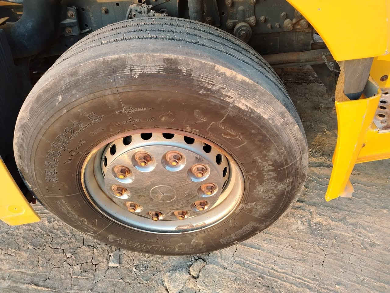 اوياله حرفش هنه وتايراتهن نص عمر للبيع السعر 300
***********
