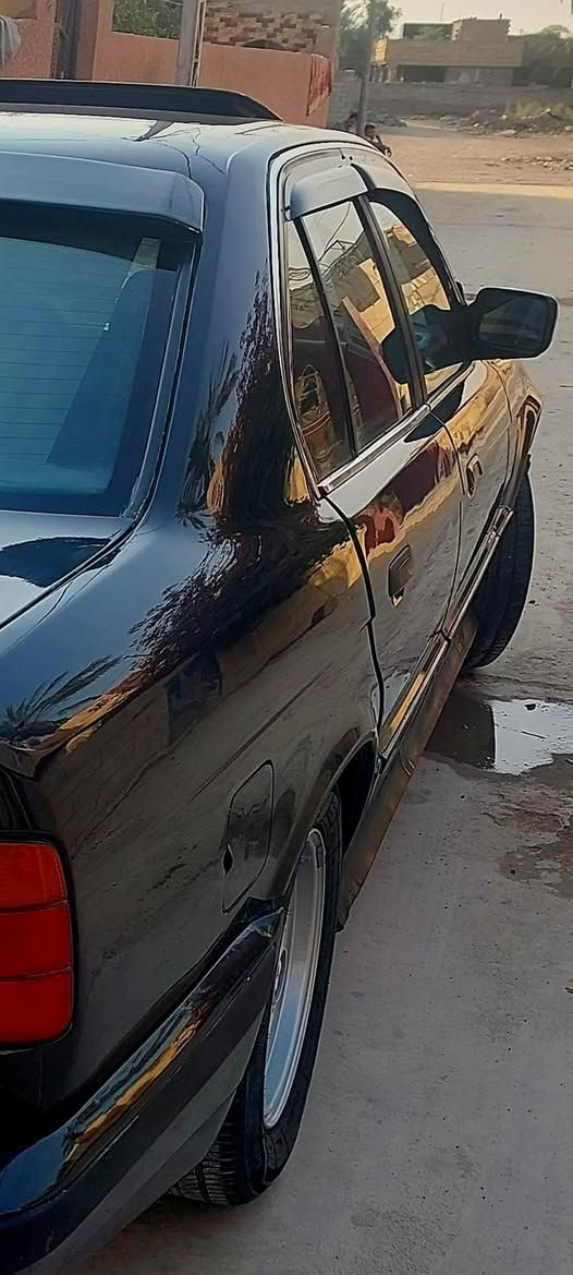 السلام عليكم BM 535 موديل 91رقم بغداد صبغ عام للجماليه السعر 45وبيه مجال عنوان ديالى الخالص ..ترهم مراوس بسوناتا 2 او مارسيدس دب. للتواصل ***********
