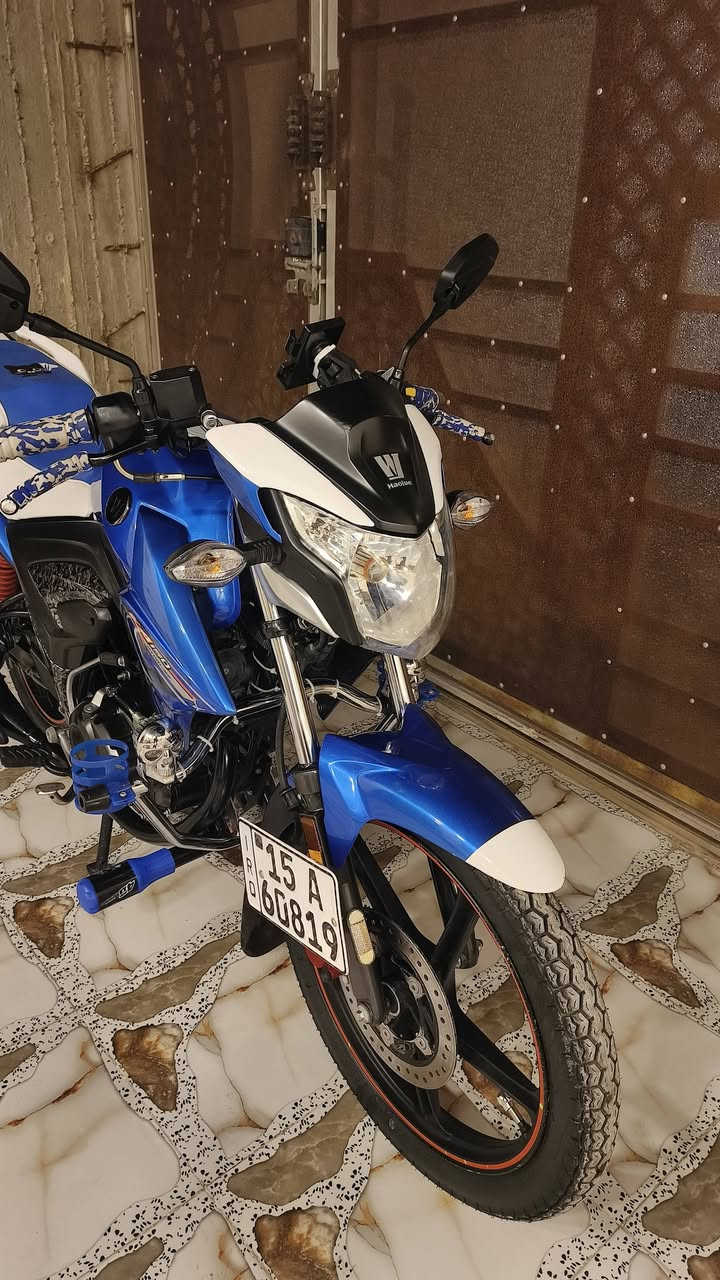 السلام عليكم ... هاوجيي 2022 اللون ازرق مميز (لمرغوب) ارقام نكليزي وسنويه وتحويل ثاني يوم الموطور كلشي مابي ع وضع شركه ماشي 20.000  .. وتعال شوف وجيك انضف من الصور
.السعر (17و نص..).. مكاني الرمادي الملعب للاستفار واتساب او الاتصال
***********
