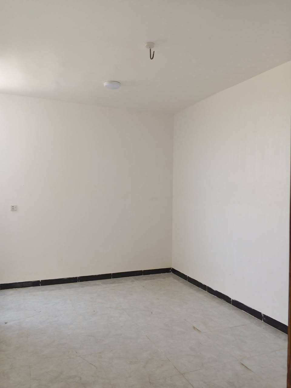 بيت 150 متر حي المرتضى
بناء 2026 درجه اولى
غرفتين سويت استقبال عول مطبخ صحيات داخلي وخارجي
السعر خاص
***********
