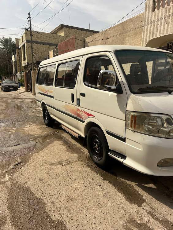 السلام عليكم فتون إف 14 مكينه كير اكسل تخم تاير دوشمه جديده منضومه غاز 80لتر مكفولة من الضربه والصبغ عده مكان الواقيات والدواير المكان بياع حي الموصلات رقمي ***********السعر 83وبيه مجال حك الجيه
