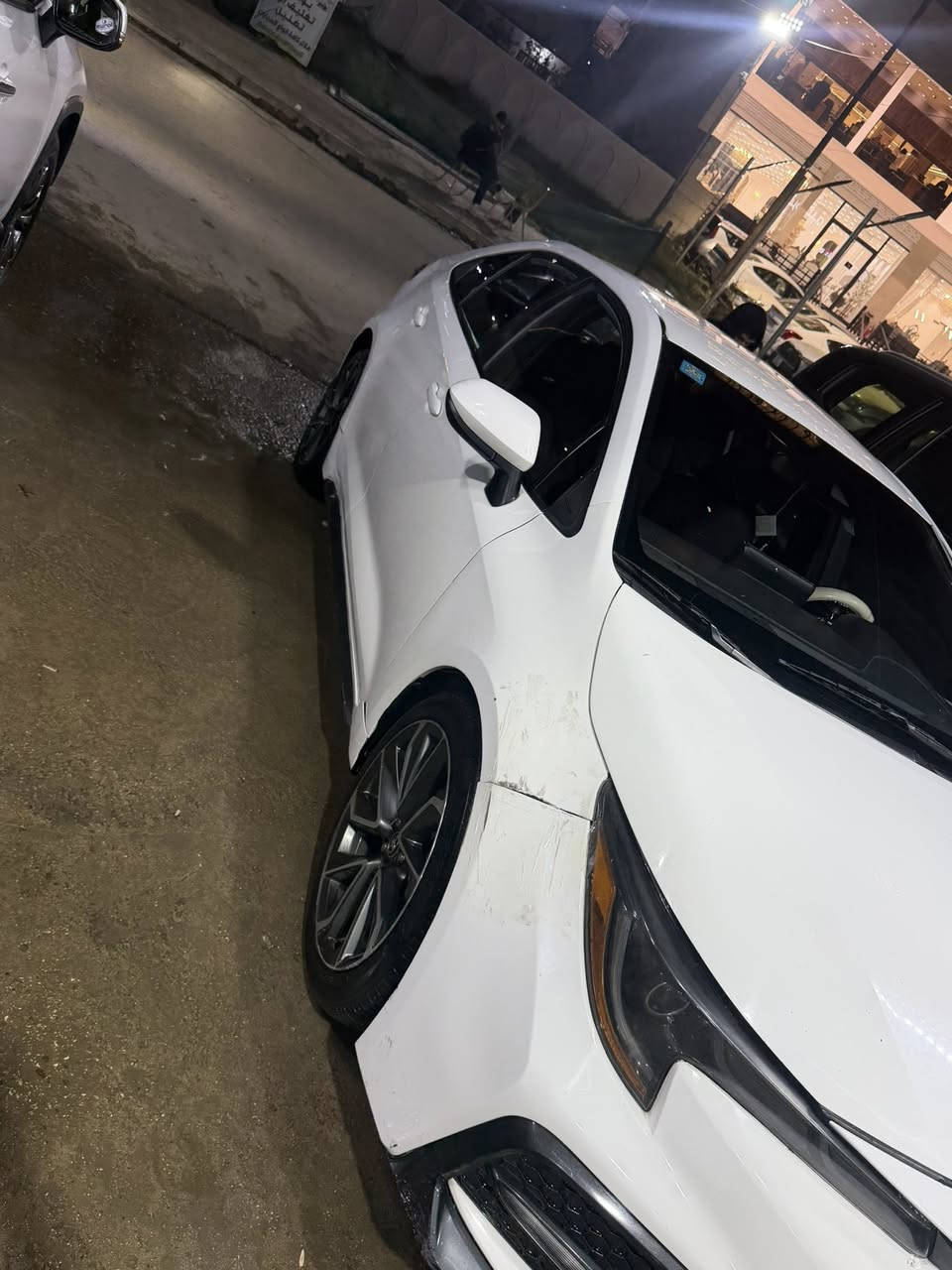 للبيع كورولا 2022 SE – مسويج 🔥
🚗 تويوتا كورولا 2022
📍 الفئة: SE
📉 الماشي: 9,000 كم فقط
🎨 اللون الخارجي: أبيض
🖤 الداخل: أسود
⚙️ أوتوماتيك
✨ السيارة مسويج – بحالة ممتازة – استخدام خفيف

✅ مواصفات SE:
• محرك 2.0
• شاشة + Apple CarPlay / Android Auto
• كاميرا خلفية
• تحكم دركسيون
• جنوط سبور
• مواصفات SE كاملة

⚠️ الملاحظات:
• ضرر جامَلِغ أمامي
• باب خلفي مصبوغ

📍 الموقع: بغداد – القادسية

📞 للاستفسار:
📱 ***********
📱 ***********

⛔
