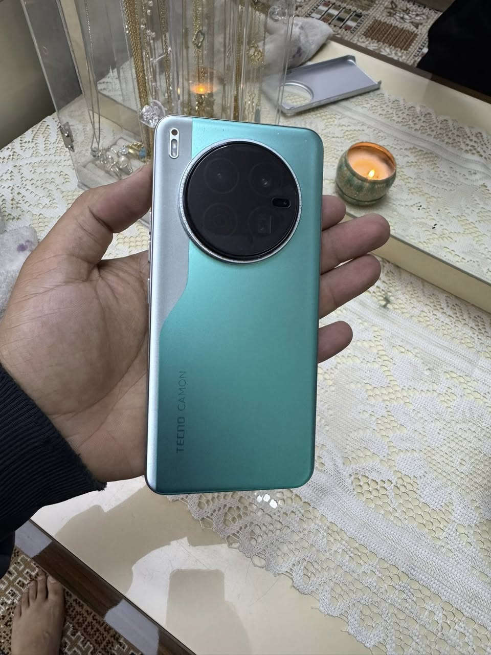 ايفون ١٢ برو ماكس بطاريه ٧٩٪؜
ذاكره ٥١٢ 
لامصلح ولا مفتوح نموذج m
جهاز مكفول بس الضهر مفطر
قفل ٤٥٠ الف 
………::::………
تكنو 40برايمر 
بطاريه ٩٨
ذاكره ٢٥٦ 
نظافه فووول
غراضه كامله
موبايل عملاق قفل قفل ٣٠٠


**إذا كنت صاحب هذا الإعلان وتريد حذفه لأي سبب، رجاءا أرسل رسالة إلى الدعم الفني**