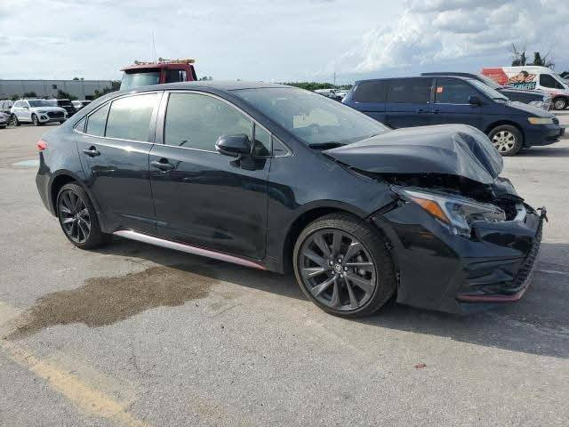 🚗🔥  كورولا هايبرد SE موديل 2023 وارد أمريكي
رقم بغداد 
ياباني أصلي
فئة Hybrid SE الرياضية
لون أسود ملكي
ماشية بس 33 ألف
محرك 1.8 هايبرد (بنزين + كهرباء)
گير أوتوماتيك CVT
دفع أمامي
صرفية بنزين نار 🔥 (اقتصادية كلش)
وضعيات قيادة (Eco / Normal / Sport)
✨ المواصفات: ✅ شاشة كبيرة
✅ Apple CarPlay & Android Auto
✅ كاميرا خلفية
✅ رادار + مانع تصادم
✅ تحذير خروج عن المسار
✅ مثبت سرعة
✅ مصابيح LED
✅ جنوط رياضية
✅ 4 فتحات شحن USB
✅ شكل رياضي (دبل إكزوز + دفيوزر خلفي)
📌 الحادث: حادث سطحي فقط
تم صبغ بنيد وجاملغ لا غير
❌ بدون دواخل
❌ بدون شاصي
📷 صور الحادث مرفقة 
السيارة وارد أمريكي
ياباني أصلي
نظيفة وجاهزة للفحص بأي مكان
💰 السعر: __160 $____
📞 الاتصال: __***********____
