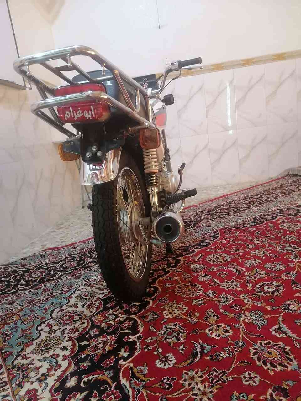 سلام عليكم شباب
دراجه نامه شلامجه مديل 23
دراجه كفاله من كلشي
مكينه برغي مامفتوح بيهه شلامجه
شراي خاص 
***********
