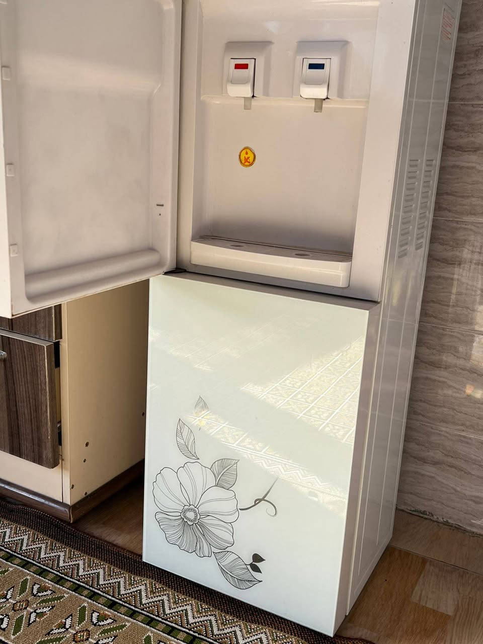 السلام عليكم براد ماء للبيع يشتغل حار وبارد بسعر١٠٠


**إذا كنت صاحب هذا الإعلان وتريد حذفه لأي سبب، رجاءا أرسل رسالة إلى الدعم الفني**