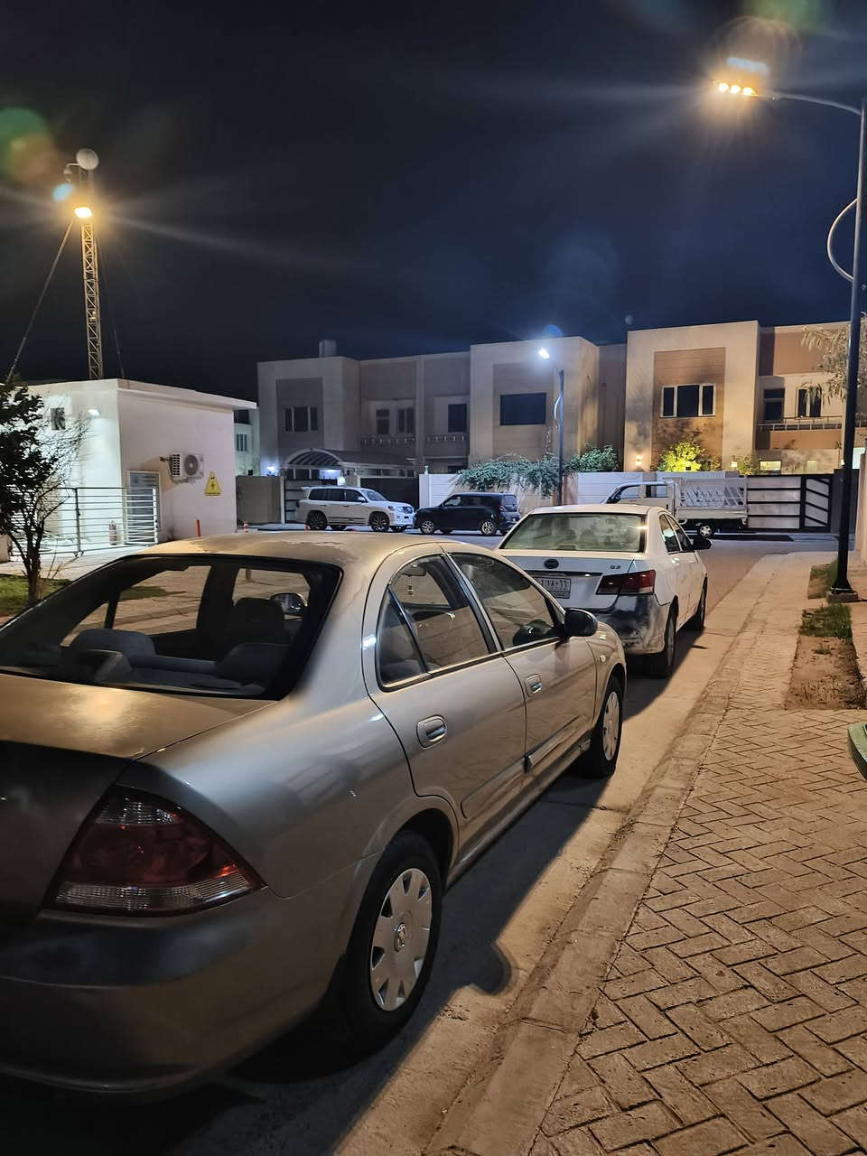 نسيان سني 2012 بدي كوري مكينة 1600 مكينة كير تبريد تدفئة حدادية كفالة سيارة جديدة وحلوة بيها كم قطعة صبغ بدون حادث قوي ابيع حزام ب85 وبيها مجال مكاني كربلاء ***********
