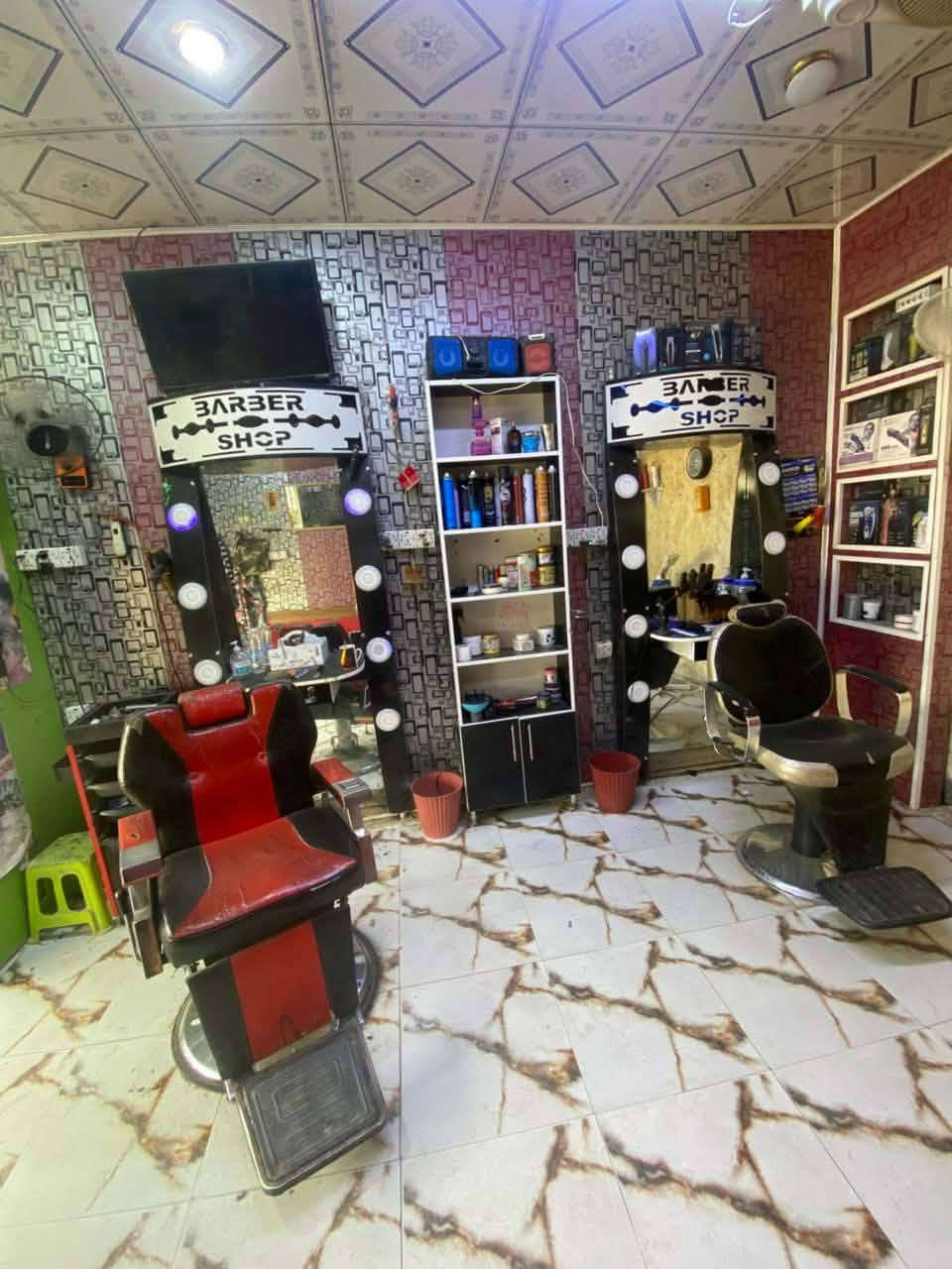 ميوزه 2 وفاترينه 1 وكرسي 1 السعر 300 اغراض مال حلاقه


**إذا كنت صاحب هذا الإعلان وتريد حذفه لأي سبب، رجاءا أرسل رسالة إلى الدعم الفني**