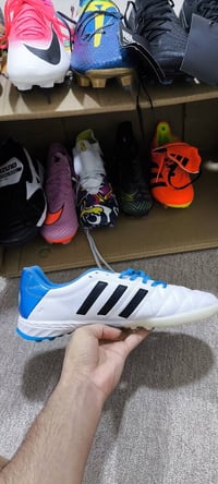 توني كروس • مقاس ٤٥ • حذاء