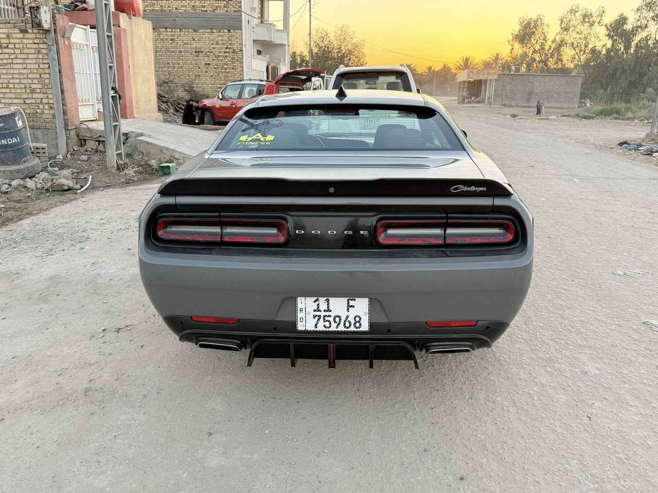 السلام عليكم جالنجر 2019 اصل  مكينه3600  صور الحادث   والسونار موجود بلمنشور  سياره جاهزه كير مكينه  تشلع الكاع شلع حداده جديده   تبريد ثلج ❄️ تخم تاير جديد   وترايها  زيرو موصفاتها معروفه بصمه تشغيل تشغيل عن بعد قطعتين تبريد شاشه وسط وبقيه الموصفات المعروفه. رقم بغداد ابسمي  البيع او امراوس  سعرها 118رقمي  *********** مكاني حله
