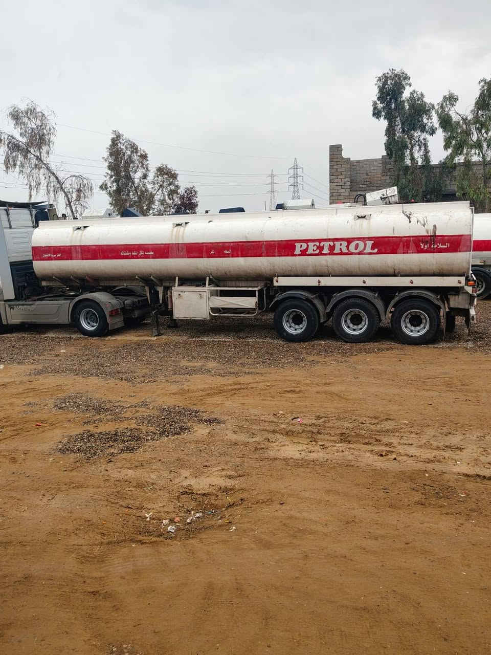 السلام عليكم تانكي بدون تاير ويل دناكير سكانيا بومه مجموعة سبرنك السعر 35 استفسار رقم الهاتف *********** حامد
