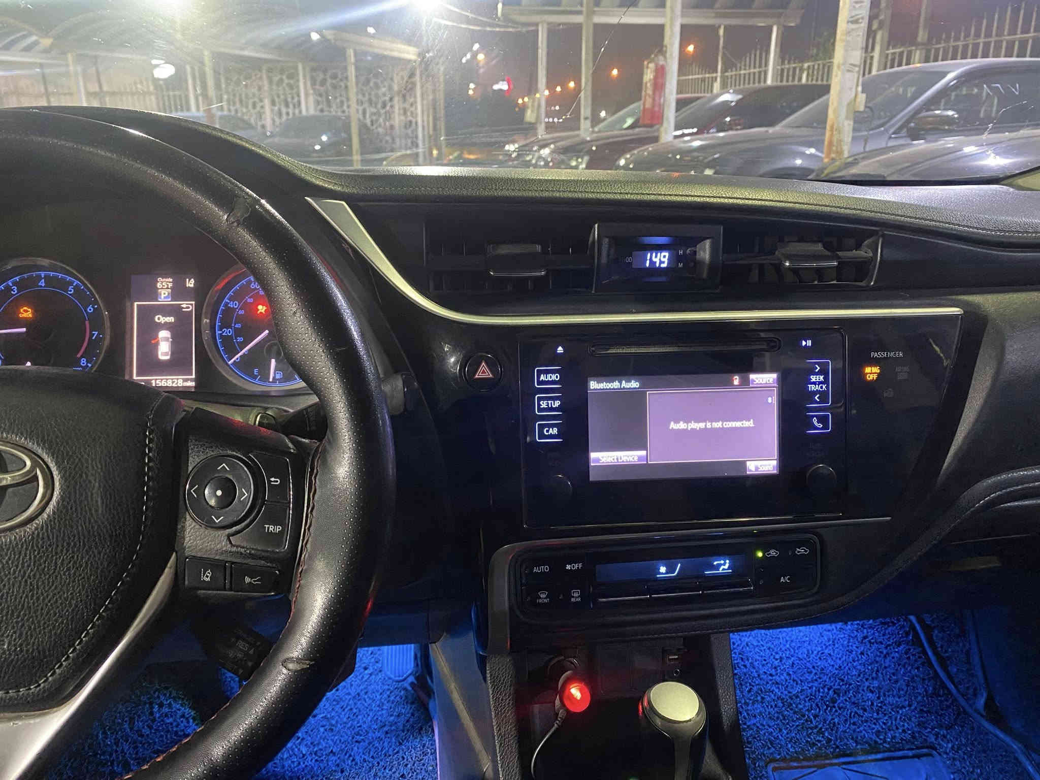 لبيع كورولا مديل 2017 سياره جاهزه من كلشي مكينه كير صدر تخم تاير ورد أمريكي تحويل مباشر بيه سونار ناشره بل منشور ￼بدون دواخل شواصي الغود مكفوله سنويه جديده هزته جديده سياره خير من الله موجوده بل معرض ماشيه 156 مايل حقيقي سياره احله من صور 
مكاني بغداد الحريه الدولعي متوحد وتساب هاذه رقمي اي ستفسار حاضر *********** سعره 125 وبيه مجال
