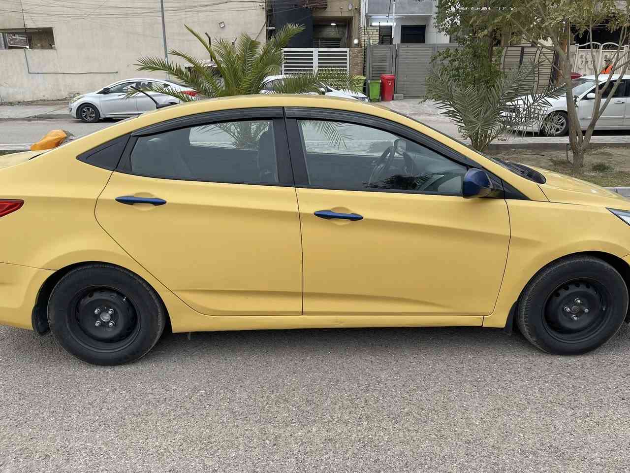 اكسنت للبيع موديل 16 وارد امريكي السعر 85 وبيها مجال العنوان بغداد ***********
