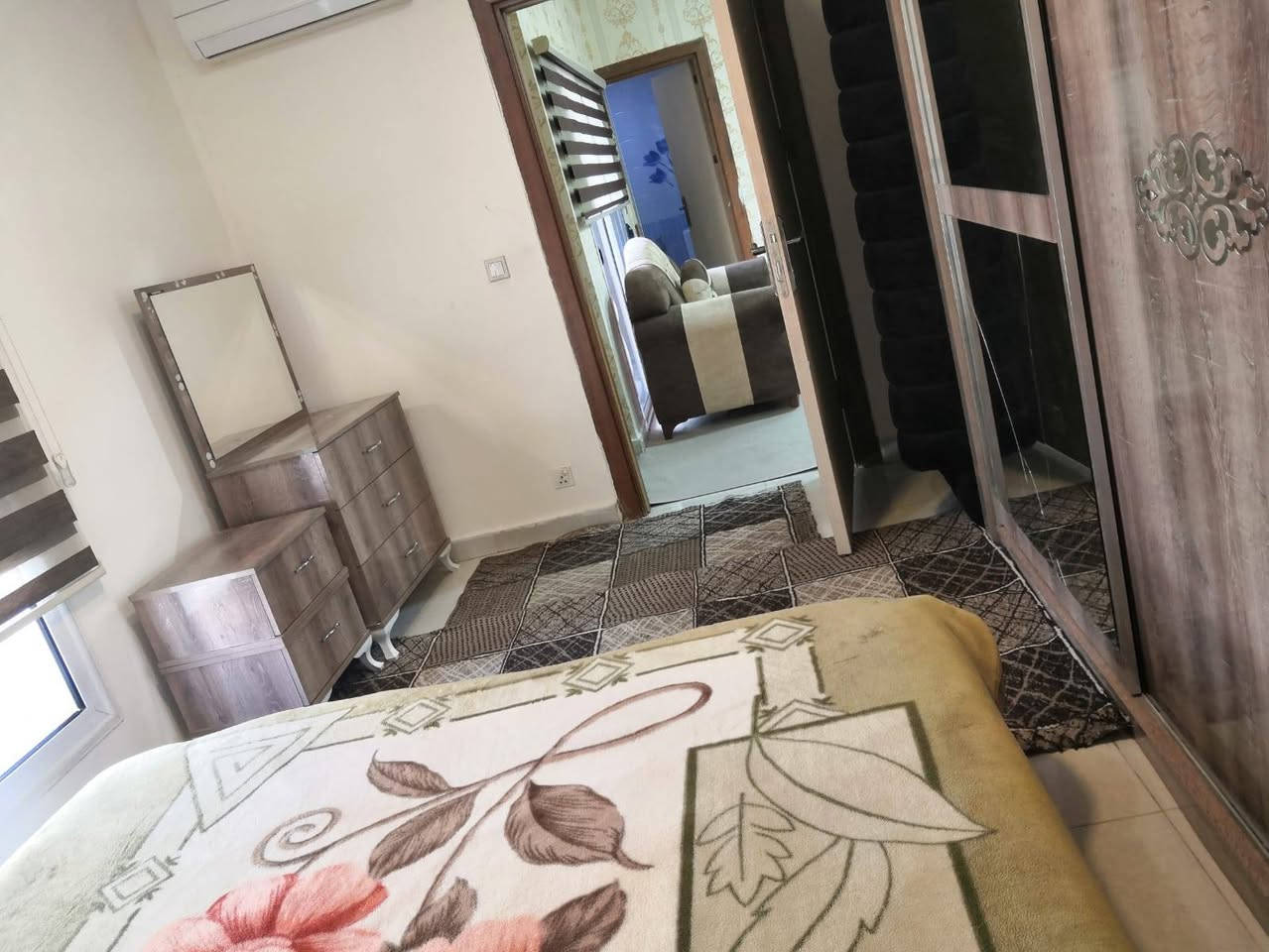شقة للبيع في اربيل غرفة وصالة مؤثث
تؤجر ب ٣٠٠$
السعر ٣ دفاتر و٢٥ ورقة


**إذا كنت صاحب هذا الإعلان وتريد حذفه لأي سبب، رجاءا أرسل رسالة إلى الدعم الفني**