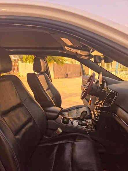 جيب لاريدوا فوول مواصفات موديل ١٩ مسجله ٢٢ سعر البيع ٢٣٠ وبيه مجال الشراي يتصل *********** العنوان ذي قار سوق الشيوخ ناحية الطار
