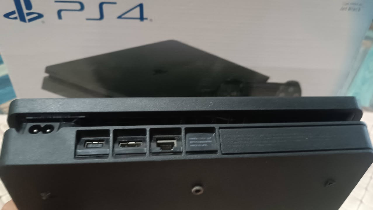 للبيع PS4 Slim 500GB + يدتين وحده موشمه نادي الستي 
نضيف وشغال 100%، بالكارتون + وايرات+ حساب امريكي+ بيه العاب مثل البيس /فول جايس/ و فورت نايت/ وغيرها 
المكان: بابل _المسيب
السعر: 350 الف بي مجال بسيط البلي اخو اخو الجديد استعمال بسيط شغال من جميع النواحي بلي ياباني ثلاثه خطوط 
الاستفسار / خاص


**إذا كنت صاحب هذا الإعلان وتريد حذفه لأي سبب، رجاءا أرسل رسالة إلى الدعم الفني**
