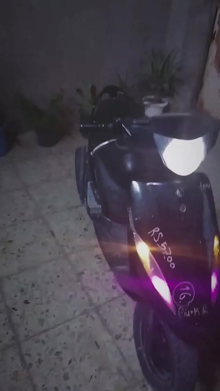 دراجة ماكس عدلة كاملة نقص مابيهاشغل وتروح نص نكرة وهند واحد تشتغل ماكينة مامفتوحة كابريتر بلاد مالهة
525 سعر مناسب وبيهامجال وتدللون


**إذا كنت صاحب هذا الإعلان وتريد حذفه لأي سبب، رجاءا أرسل رسالة إلى الدعم الفني**