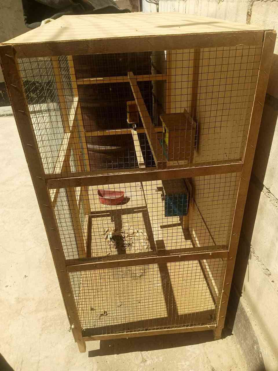 اللبيع
قفص طيور حب    إستخدام قليل كلش

سعر 25.     وبي مجال 
مكان طوريريج   ام الهوه 
***********
