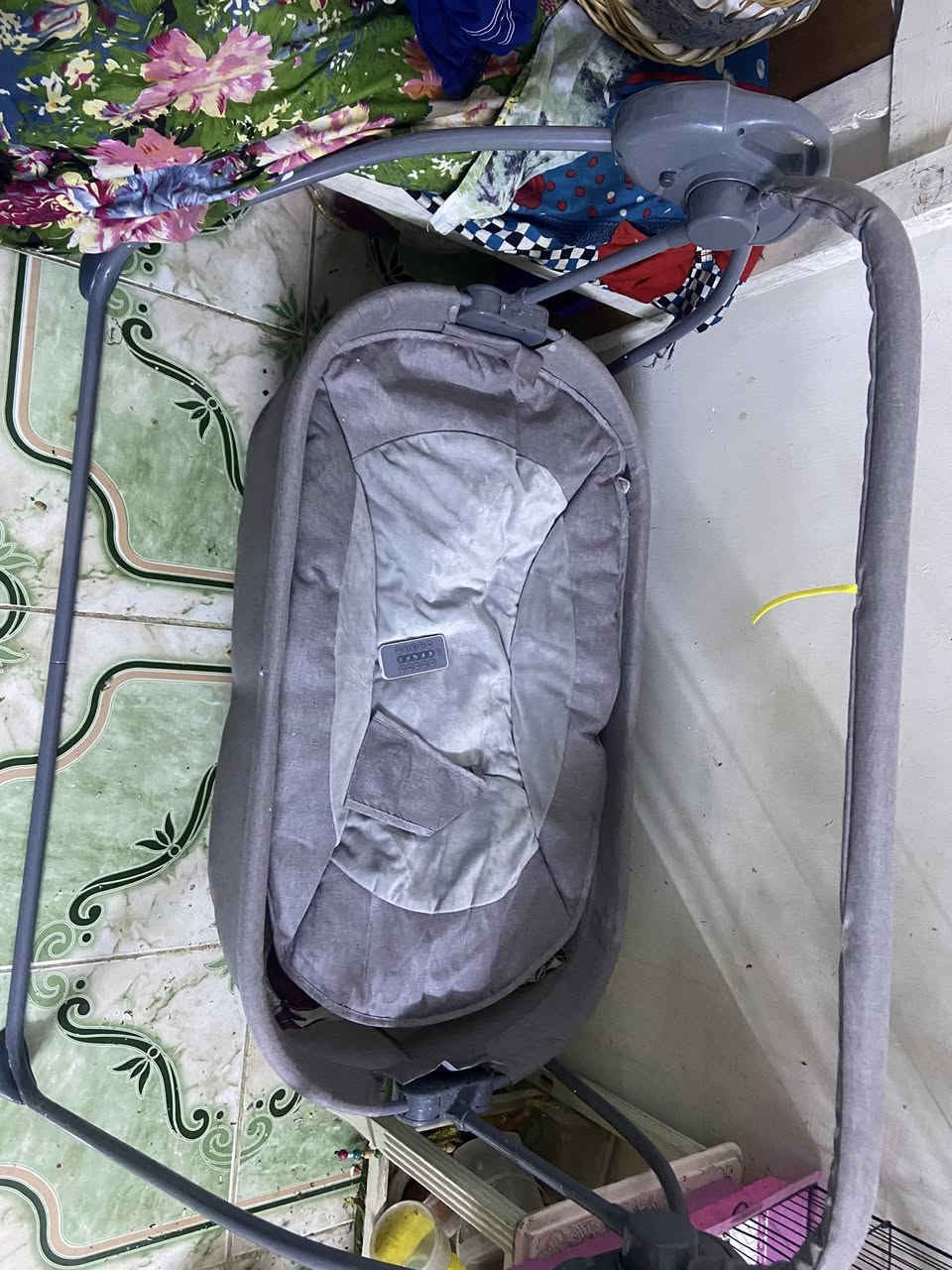 كاروك على الكهرباء وريمونت بي بس الكيبل ضيع
اريده ٣٥الف مكانه بغداد جديده كلشي ما بي نضيف وهوه سعره معروف


**إذا كنت صاحب هذا الإعلان وتريد حذفه لأي سبب، رجاءا أرسل رسالة إلى الدعم الفني**