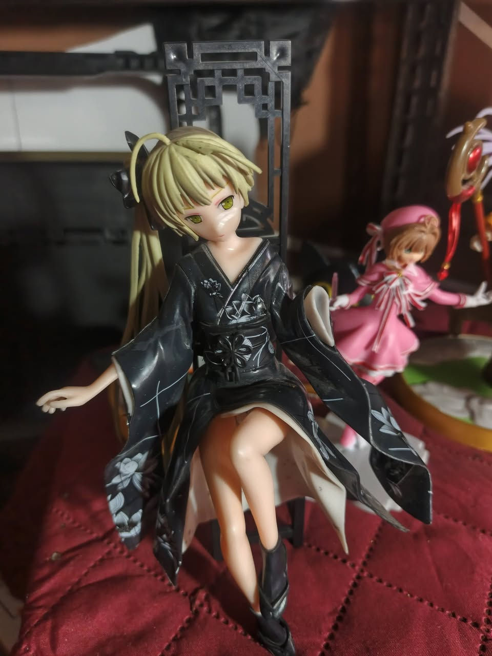 السلام عليكم شعله كمل 4 قطعه اعلى سعر وبالعافيه شباب ***********
